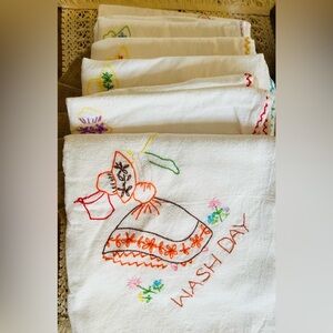 7 Vintage embroidered Towels Vintage tea towels Hand Towels vintage embroidery